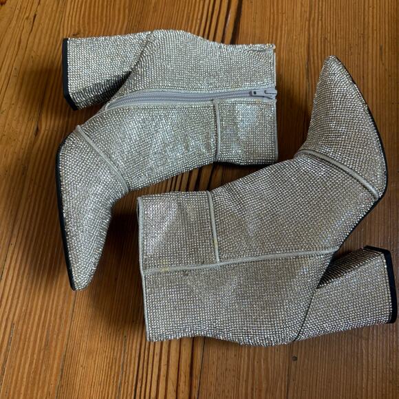 A New Day silver metallic studded jeweled heeled pointed toe booties SIZE 8 - Picture 5 of 10